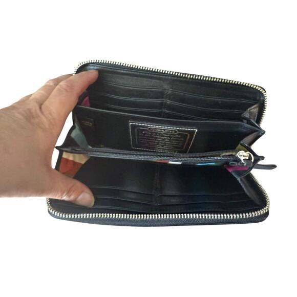 Coach‎ Black Signature Lurex Stripe Legacy Accordion Zipper Wallet F0742-40753 - Picture 4 of 4